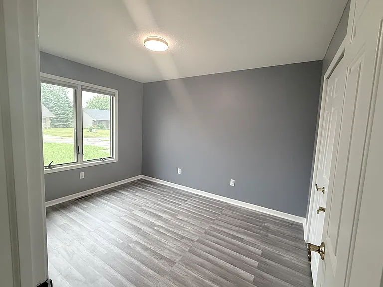 3117 Silverwood Dr — Photo 6