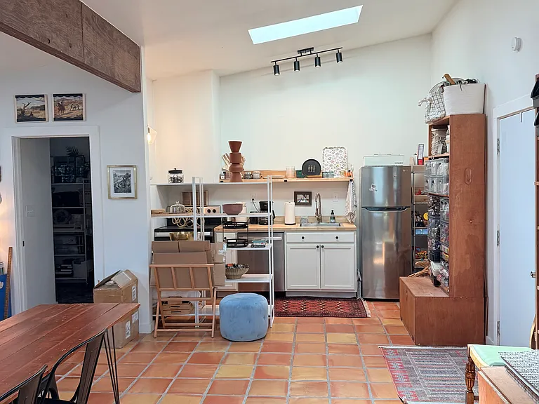 2310 Willow St #B — Photo 5