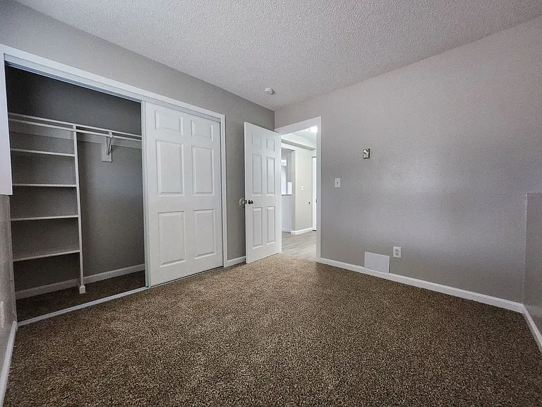 2922 Straus Ln #D — Photo 15