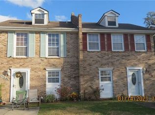 3105A Pakenham Dr, Chalmette, LA 70043