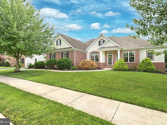 2nd image of 710 Goddard Dr