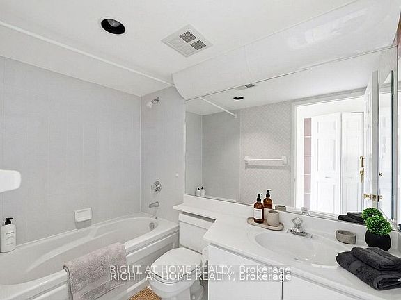 5th image of 610 Bullock Dr #803