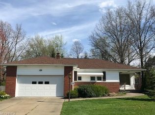 6450 Fairhaven Rd, Mayfield Hts, OH 44124