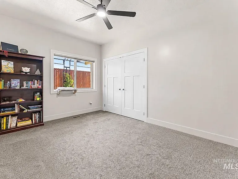 2439 E Hidden Creek St — Photo 3