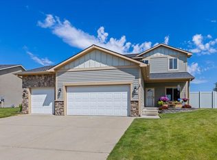 9826 W January Dr, Cheney, WA 99004