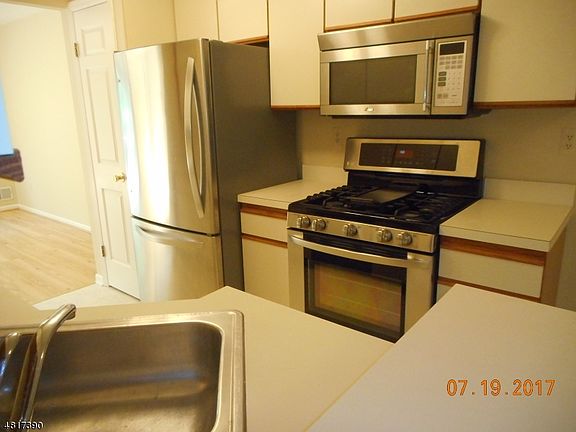2nd image of 282 Morning Glory Ct