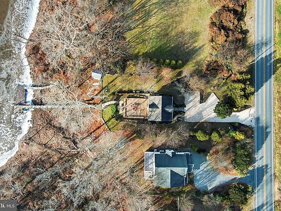 2nd image of 32135 River Rd