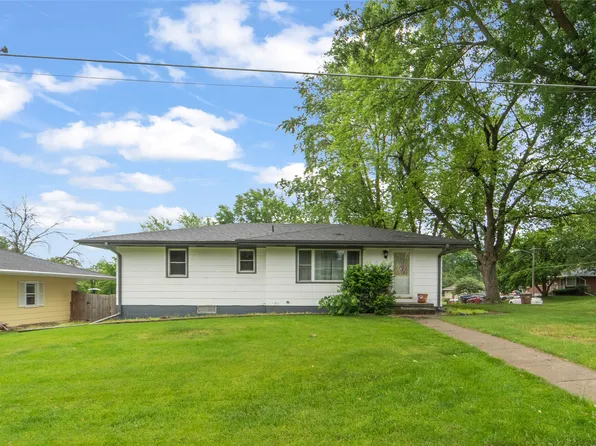 530 Stuart St, Carlisle, IA 50047