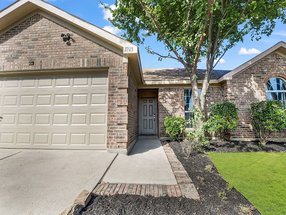 1st image of 1703 La Caya Dr
