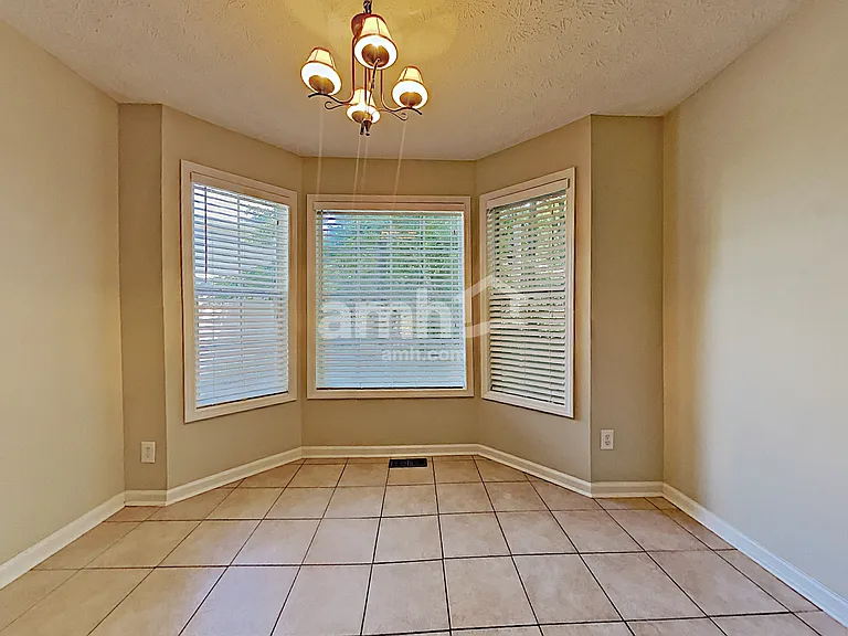 325 Split Rail Way — Photo 8