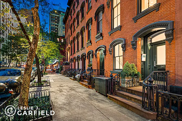 Sold by Leslie J. Garfield | media 24