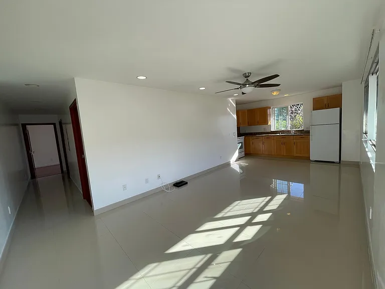 (Upstair) Livingroom