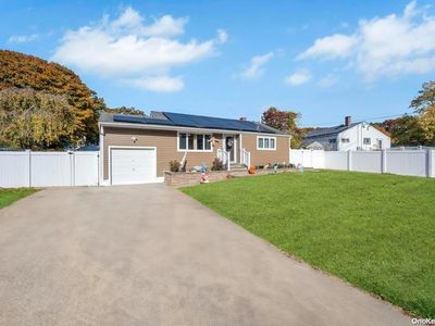 24 Valley Road, East Patchogue, NY, 11772