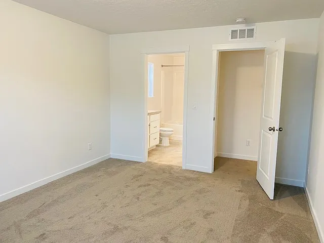 16942 N Gwinnett Ave — Photo 2