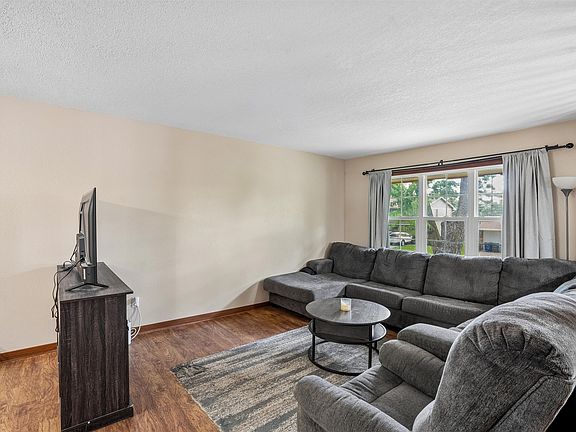 4th image of 5108 Merced St