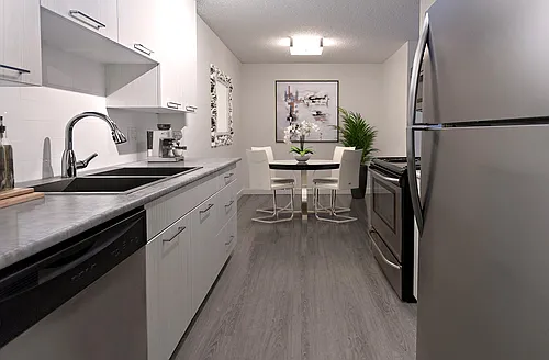 111 B Tait Cres Photo 1
