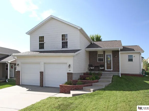 4341 W Thatcher Ln, Lincoln, NE 68528