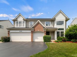 1668 Rosehall Ln, Elgin, IL 60123