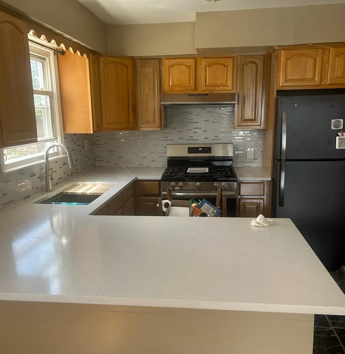 3 bed, 1.5 bath, $2,400 — Photo 3