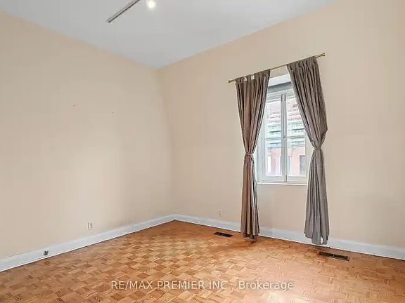 5th image of 394A King St E #1A