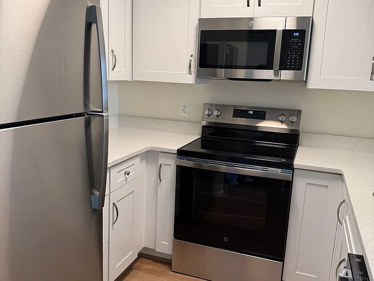 2111 Wisconsin Ave NW #319 — Photo 8