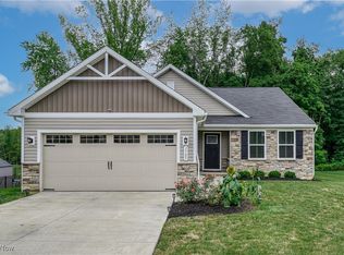 1705 Leslie Dr, Streetsboro, OH 44241
