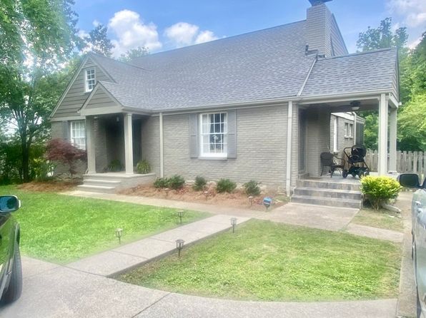 1706 Warfield Dr