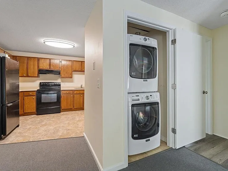 1703 White Cedar Blvd — Photo 4