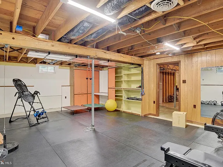 225 E Glenn Rd — Photo 22