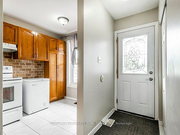 3rd image of 38 Rauch Ct