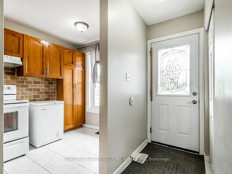 38 Rauch Ct — Photo 3