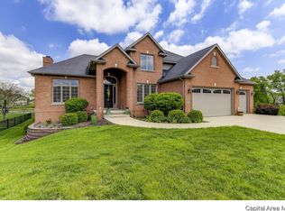 514 Chatsworth Ct, Springfield, IL 62711