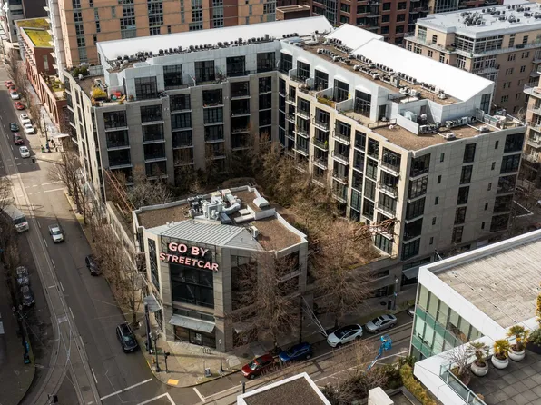 1030 NW 12th Ave APT 312, Portland, OR 97209