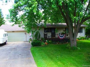 8456 Clarridge Rd, Clarkston, MI 48348