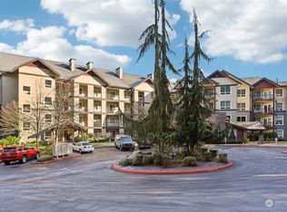 18707 SE Newport Way APT 205, Issaquah, WA
