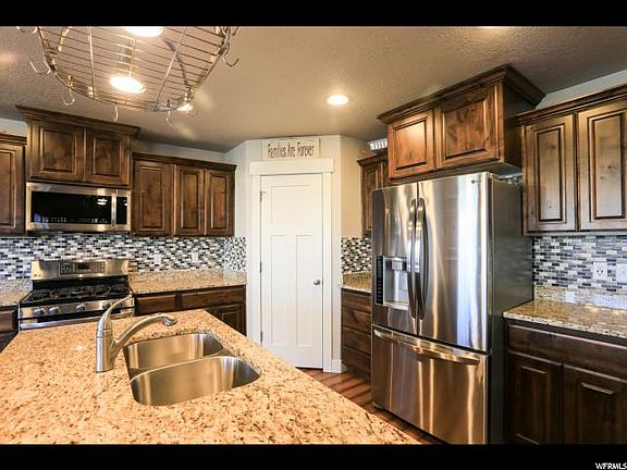 2nd image of 1634 S Landrock Dr