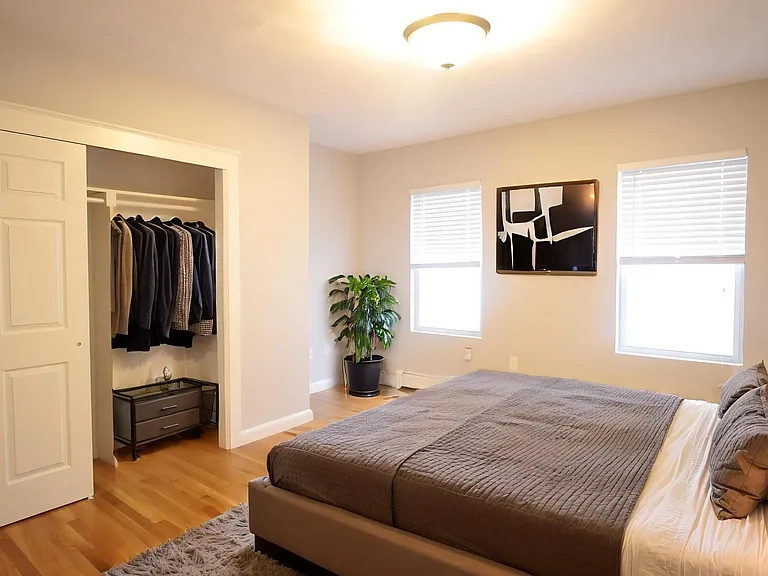 1433-1434 Cambridge St #1 — Photo 4