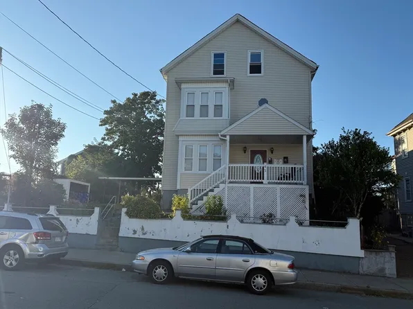 43 Kilburn St, Fall River, MA 02724