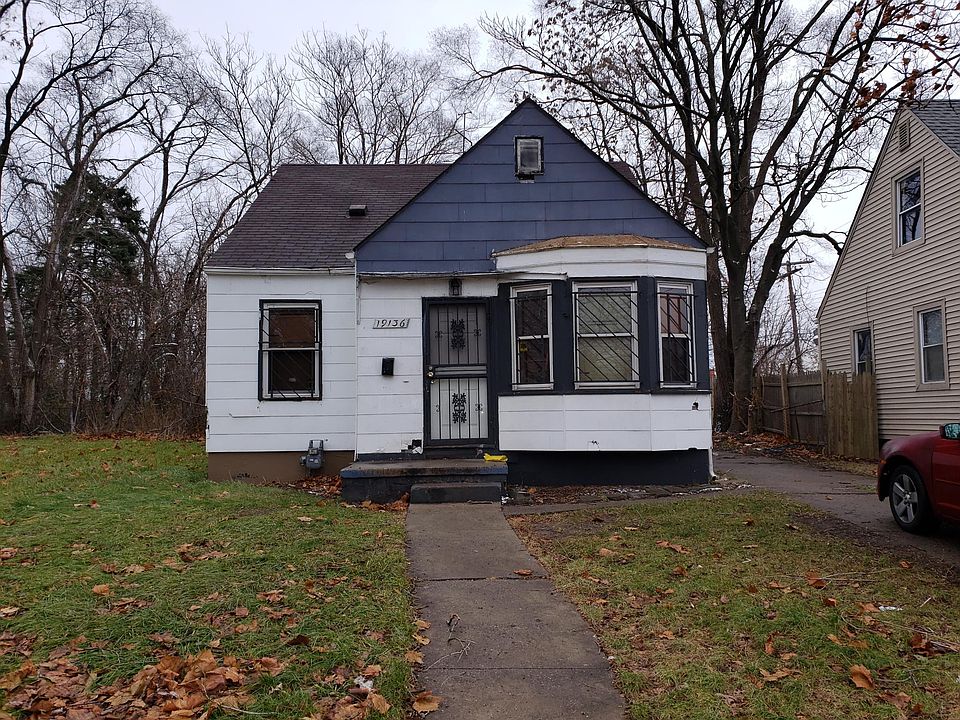 1st image of 19136 Rosemont Ave