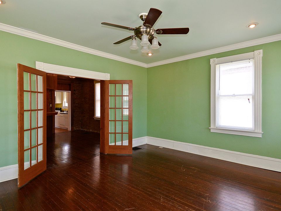 2nd image of 427 Water St