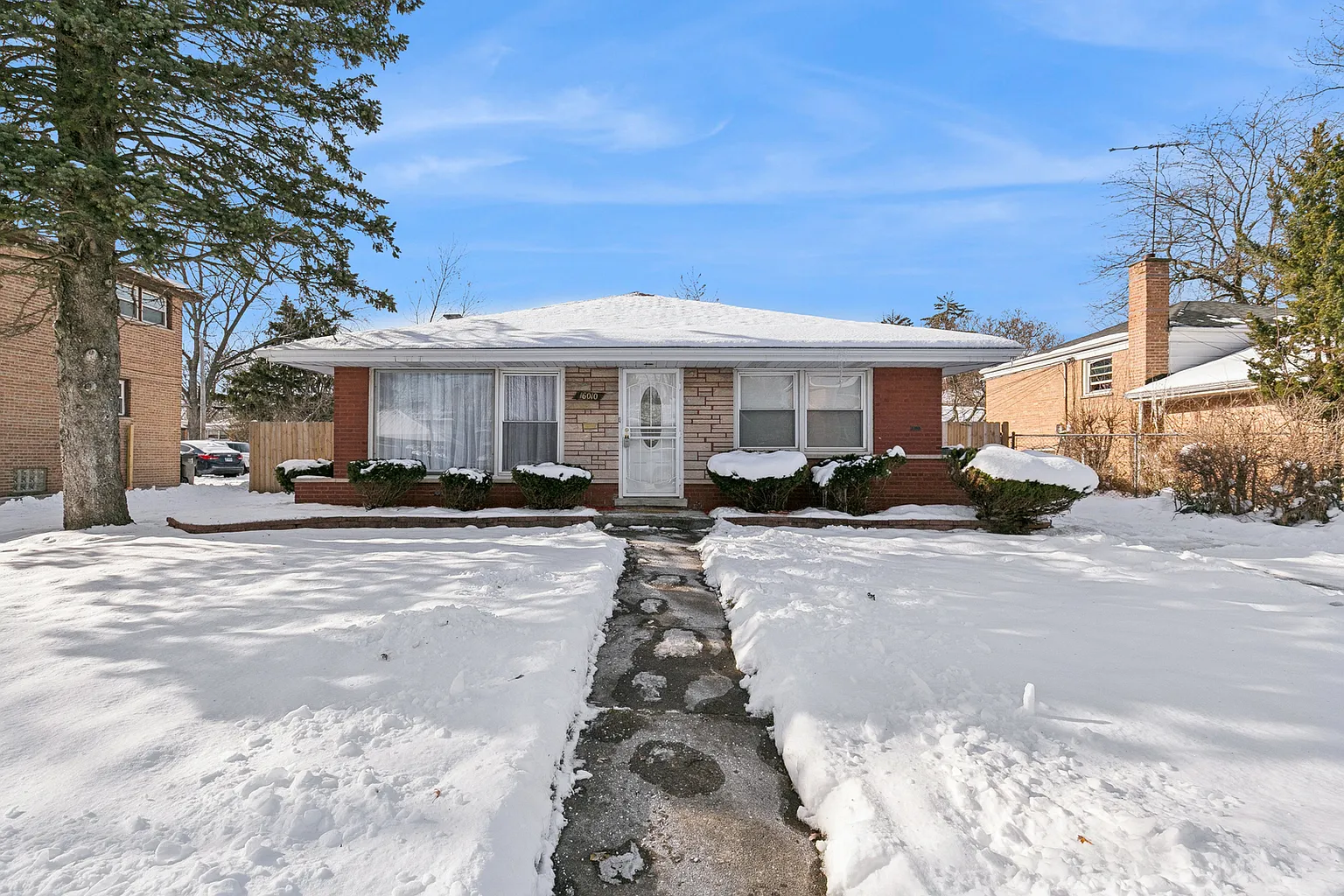 16010 Dobson Ave photo 1