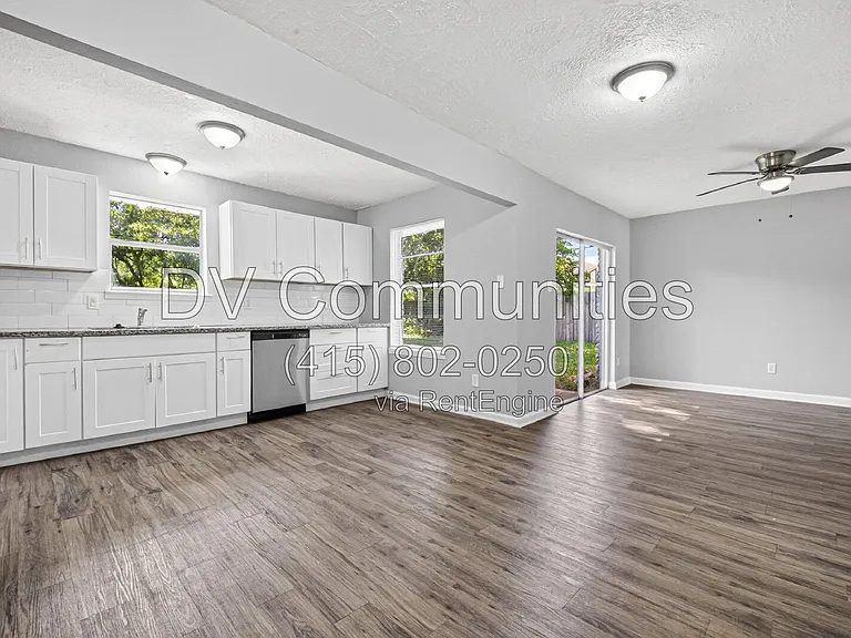 15331 Campden Hill Rd — Photo 15