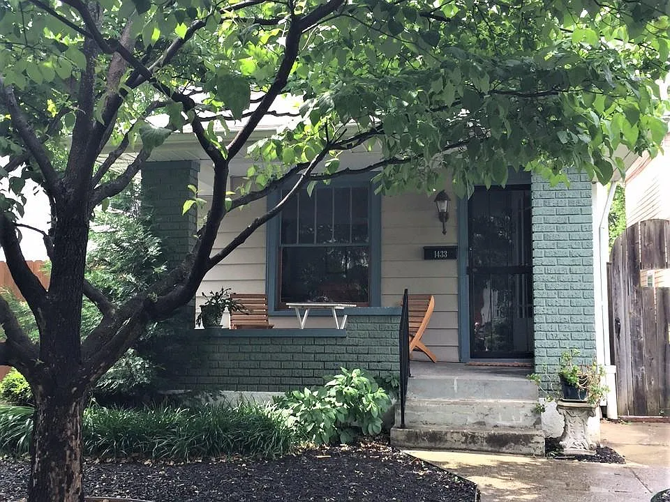 1433 Christy Ave