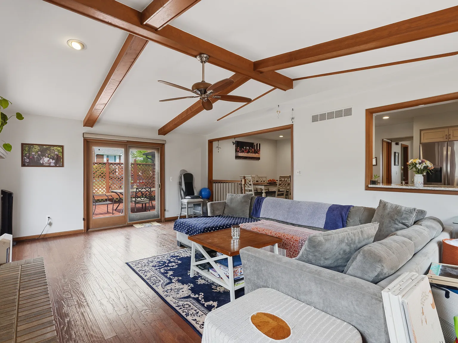 4 bed, 2.5 bath, 2508 sqft, $3,700 — Photo 3