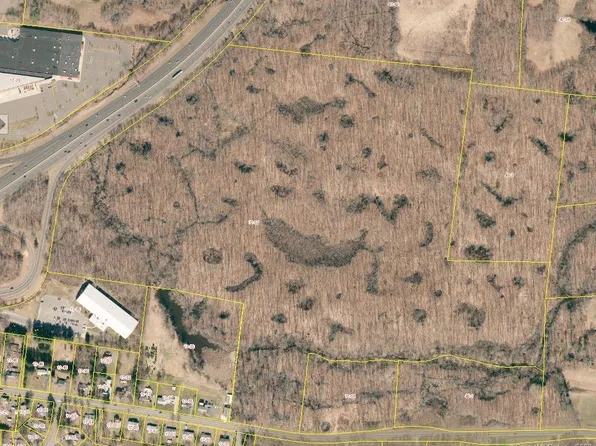 35 Weymouth Road, Enfield, CT 06082