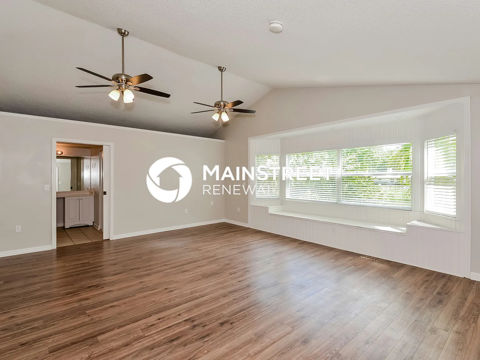 687 Albritton Ave — Photo 3