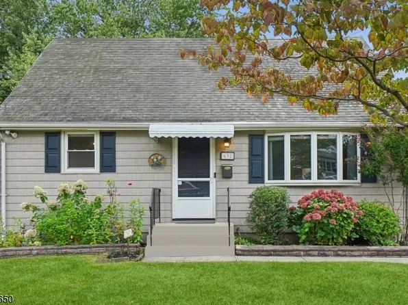 632 Cumberland St, Westfield Town, NJ 07090