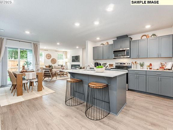 7th image of this home