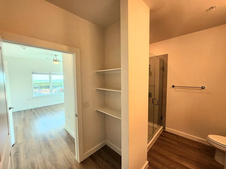 E William Cannon Dr — Photo 11