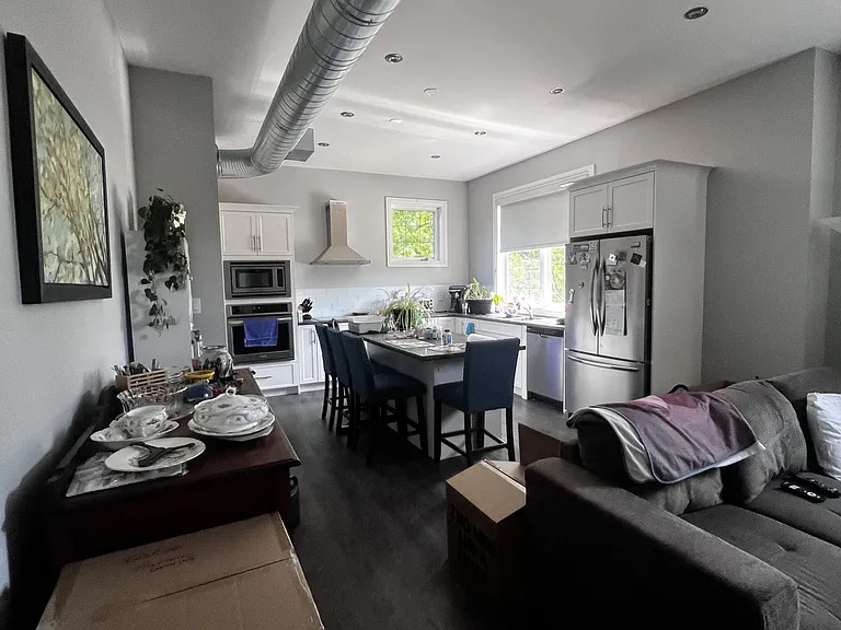 71 Wilson St E — Photo 5